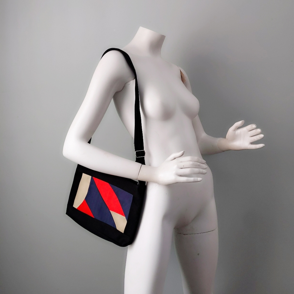 Handmade Red Dirt Road Satin Nylon Colorblock Zipper Shoulder Bag